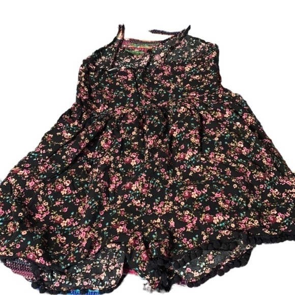 Forever 21 medium women’s romper, pit to pit 16", length 31" - Picture 2 of 6